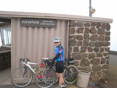 Robin at the top of Haleakela